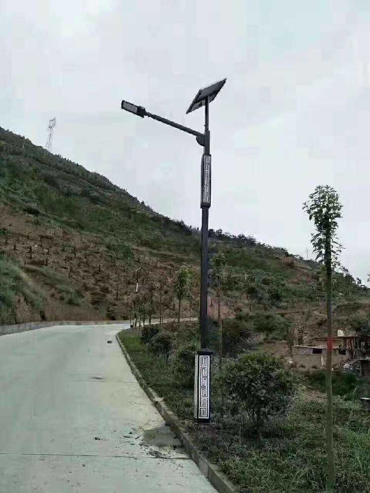 翠屏区仿古太阳能路灯